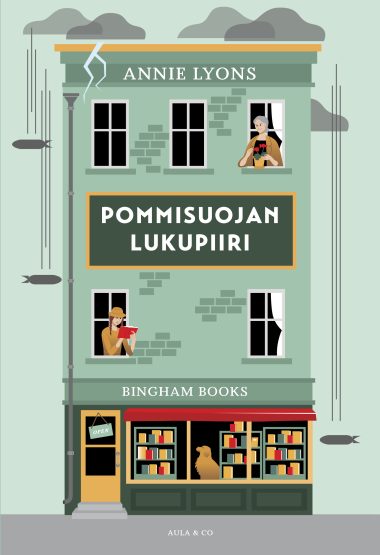 Pommisuojan lukupiiri -kirjan kansi. Kannessa kerrostalon julkisivu. Alakerrassa on kirjakauppa ja yläkerran ikkunoissa ihmisiä.